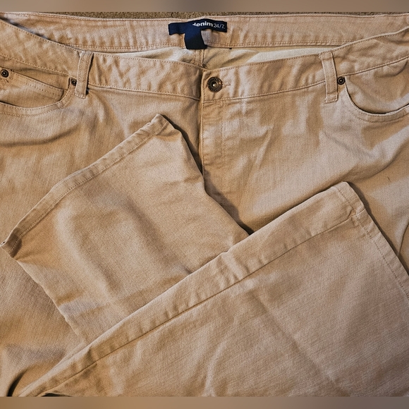 Denim 24/7 Jeans - Picture 1 of 4